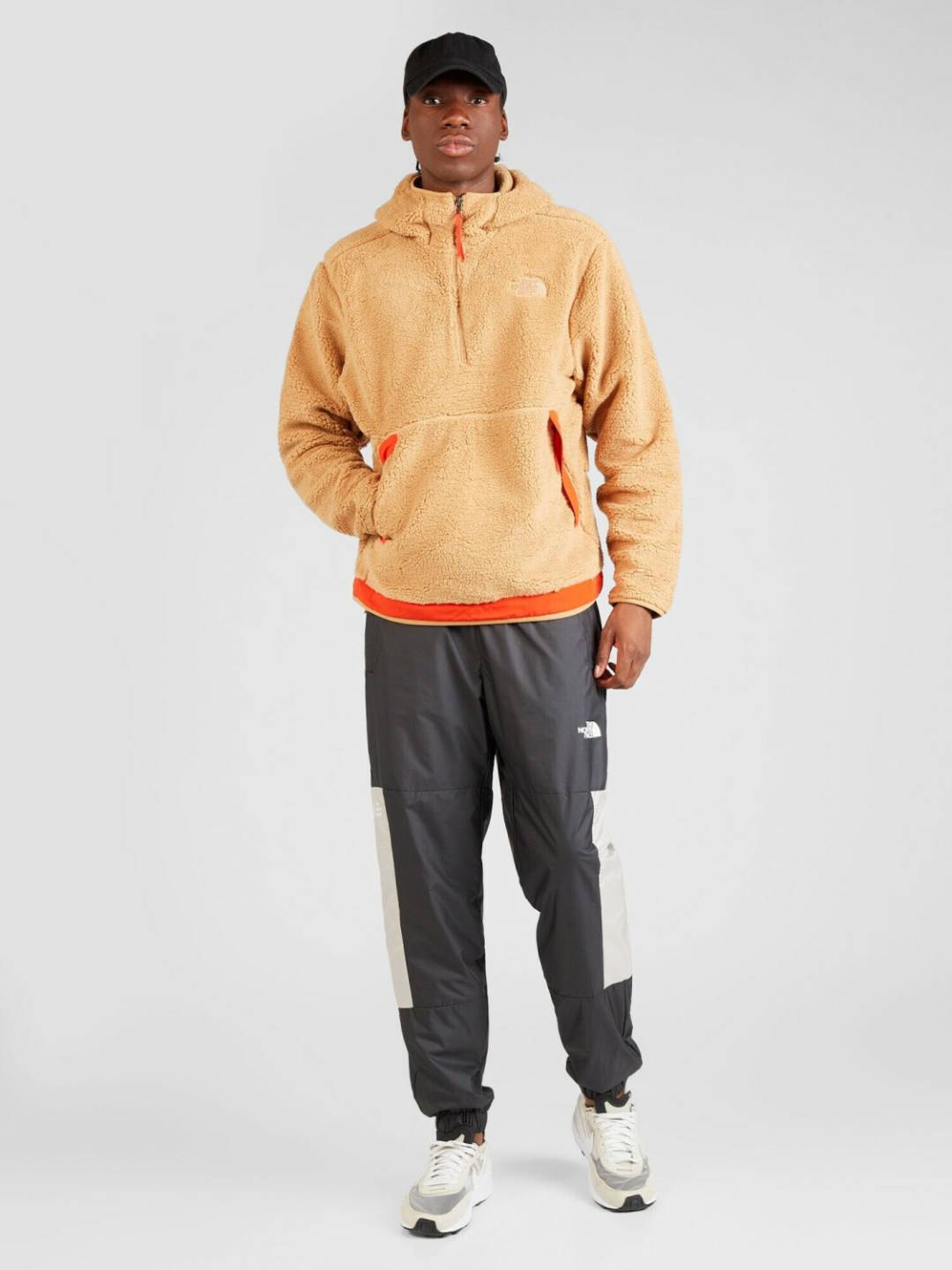 The North Face Men's Campshire Fleece Hoodie (84HX)almond butter-fiery red Herren-Pullover