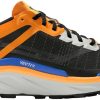 The North Face Vectiv Infiniteblack/cone orange Sportschuhe