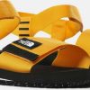 The North Face Skeenasummit gold/tnf black Herren-Sandalen