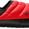 Hausschuhe The North Face Thermoball Traction Mule V Slipperstnf red/tnf black